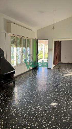Imagen 6 de 10 de Casa En Venta Solymar 3 Dorm, Garage, Parrillero, 872 M2 De Terreno - Ciudad De La Costa Solymar