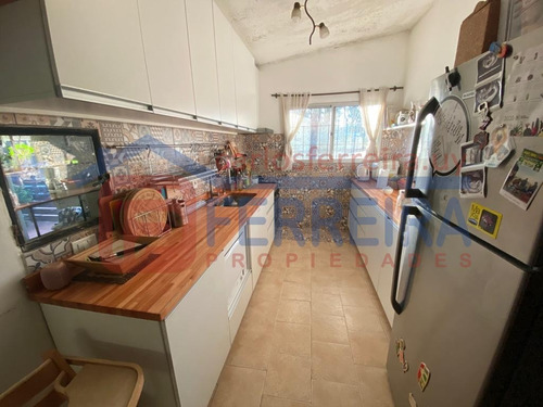 Vende Casa 3 Dormitorios Y Apartamento 1 Dormitorio