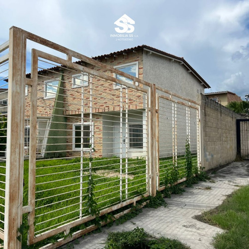 Townhouse En Venta - Obra Limpia - San Pablo, Turmero