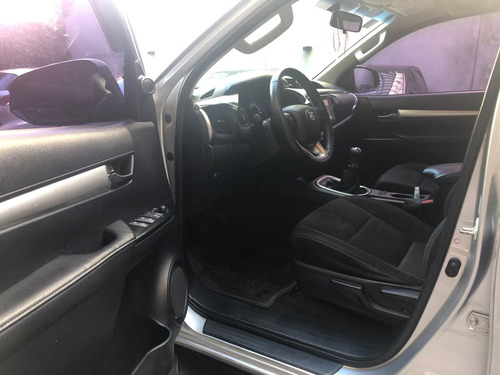 Imagen 11 de 12 de Toyota Hilux