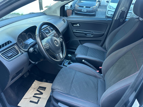 Volkswagen Suran 1.6 Imotion Highline 11c