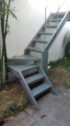 Serviço De Serralheria E Construções