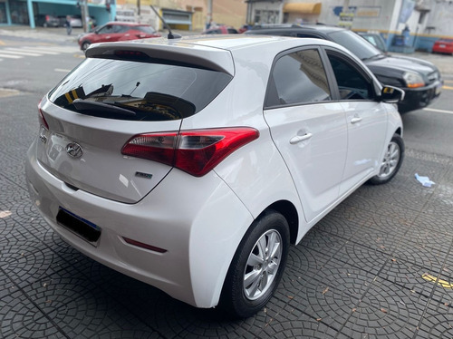 Imagem 3 de 10 de Hyundai Hb20 1.0 Comfort Plus 12v 2015