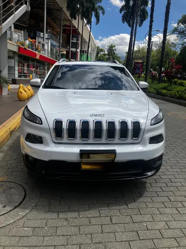 Jeep Cherokee 3.2 Longitude Plus