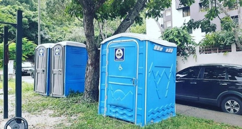 Imagen 3 de 9 de Alquiler De Baños Portátiles/sanitarios