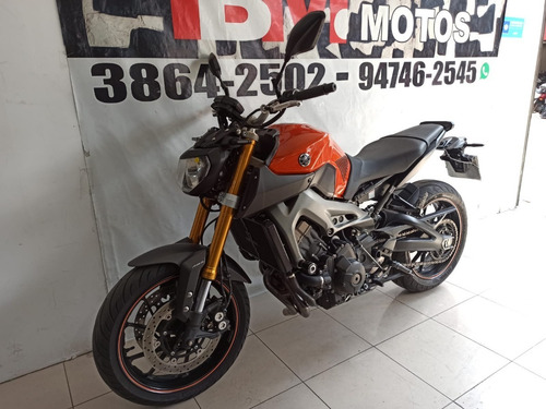 Imagem 2 de 7 de Yamaha Mt09