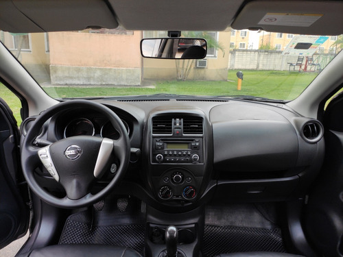 Imagem 10 de 14 de Nissan Versa