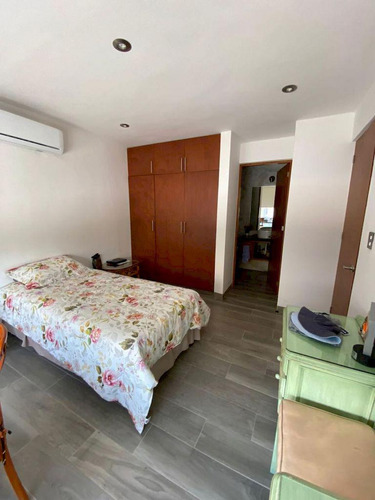Casa En Fraccionamiento En Par Vial Atlacomulco, Jiutepec Morelos.