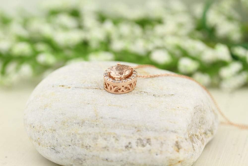 Colar Com Pingente Estilo Halo De Morganita Com Diamante Em