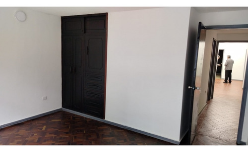 Oficina En Arriendo, Restrepo