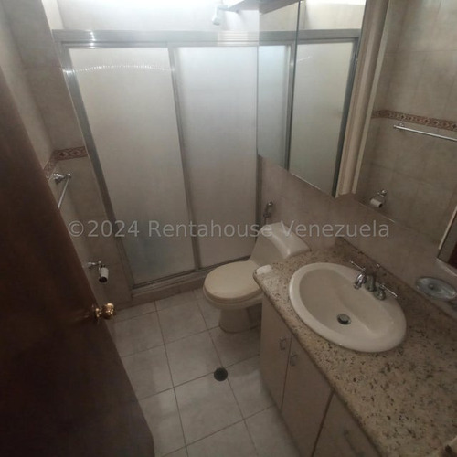Apto Venta Cumbres De Curumo. Codigo: 25-18710 Cm