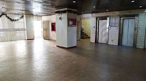 Imagen 8 de 11 de Apartamento Centro Maracay Av Bolívar Calle Libertad Piso 5
