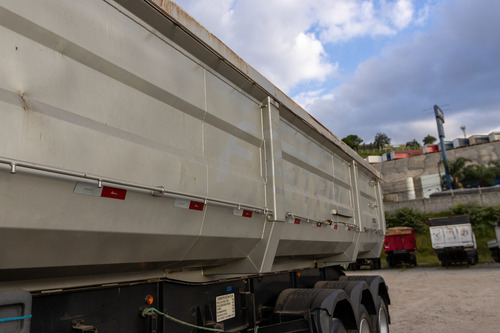 Carreta Caçamba Randon Basculante 40m3 C/12 Pneus 2017
