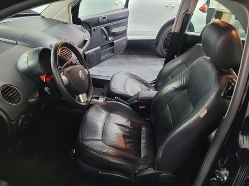 Volkswagen New Beetle 2.0 3p Automática