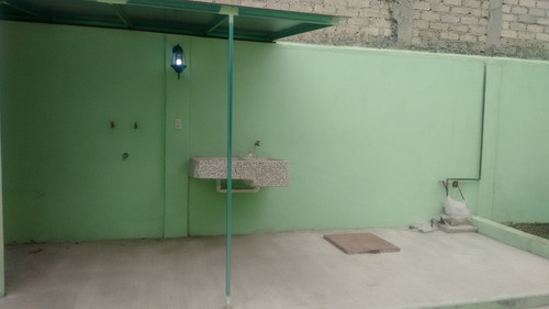 Imagen 3 de 6 de Casa De 3 Recamaras,2 Baños,3 Estacionamientos