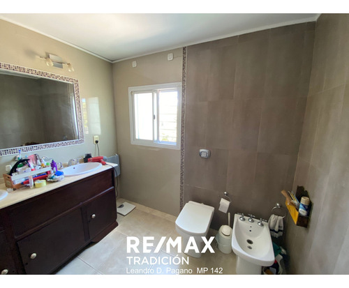 Casa En Venta Ubicación Residencial 7 Ambientes.-