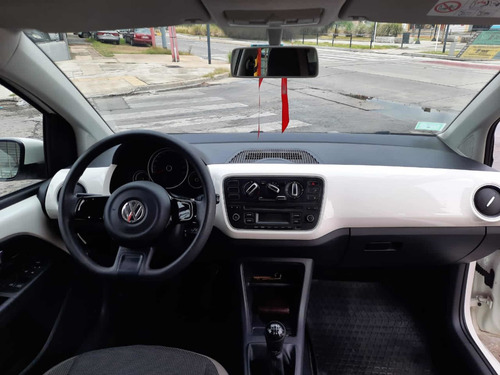 Volkswagen Up! 2017 1.0 High Up! 75cv 3 P