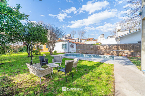 Venta - 2 Casas Con Gran Parque Y Pileta - Zona Pompeya