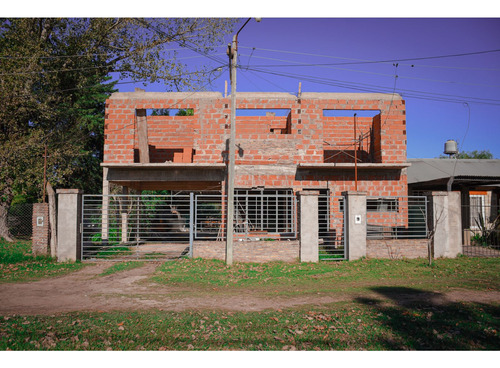 Casa Con Gran Terreno - Los Pinos 2 - Alvarez