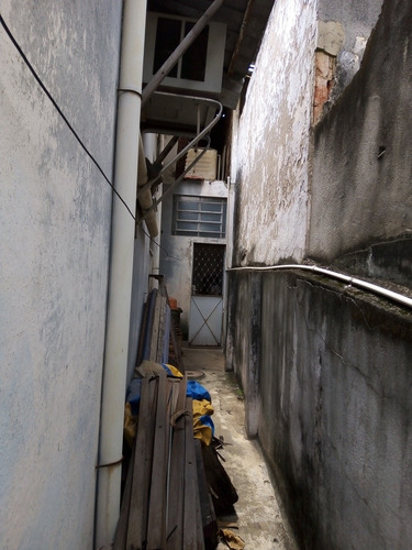 Imagem 11 de 13 de Casa De 2 Quartos Cozinha Banheiro Área De Serviços