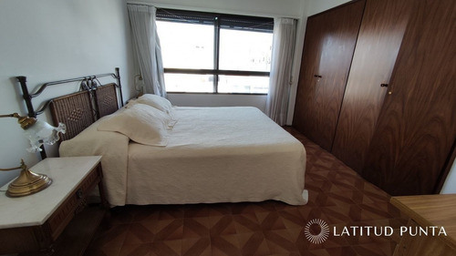 Imagen 21 de 30 de Apartamento En Península, 3 Dormitorios Más Dependencia