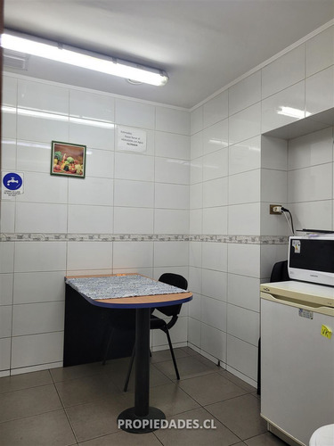 Local Comercial En Arriendo En Providencia