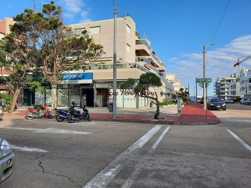 Imagen 1 de 10 de Venta Local Comercial En Peninsula