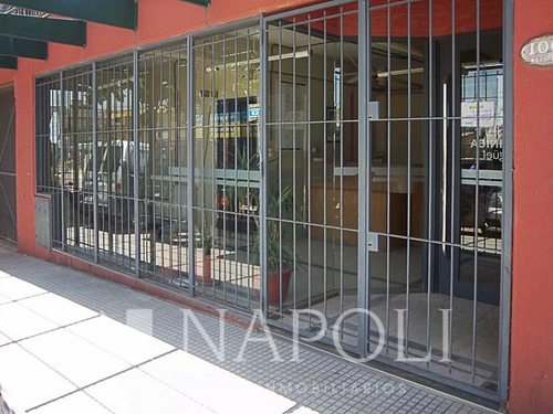 Imagen 1 de 11 de Venta De Policlínico Excelente Ubicación, En El Jagüel