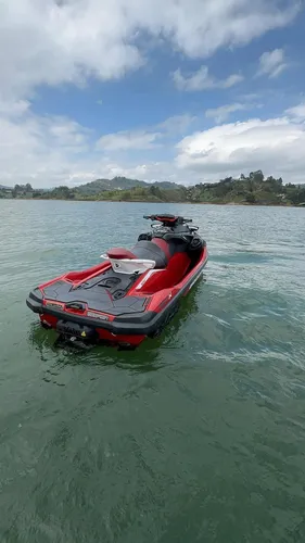 2024 Seadoo Rxtx 325 26 Horas $ 148.000.000
