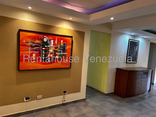 Mls #25-15108 Bello Apartamento En Alquiler Mr