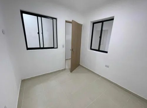Vendo Casa En Manrique Central, Primer Piso