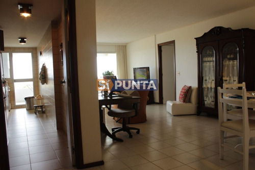 Imagen 3 de 30 de Apartamento En Venta Con Vista Al Mar De Tres Dormitorios - Oportunidad