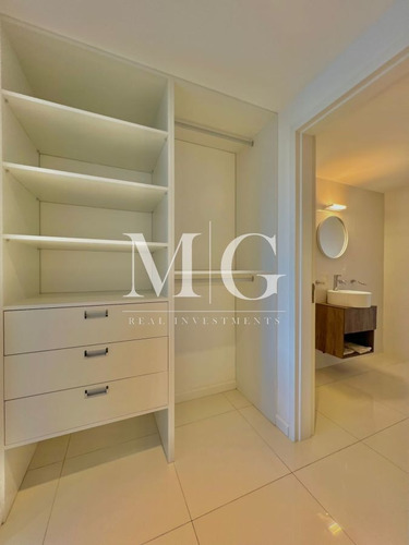 Imagen 9 de 16 de Alquiler Anual Apartamento 2 Dormitorios Con Vista Al Mar, Terraza Con Piscina Privada!
