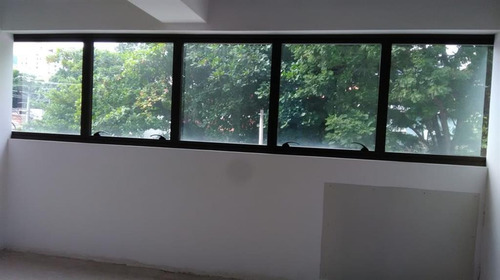Imagem 2 de 5 de Comercial/industrial - Ref: Bs00821