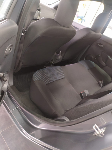 Imagen 13 de 19 de Sandero Life 1.6 0km En Stock (go)