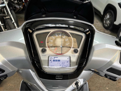 Imagen 14 de 22 de Kymco People 300 Gti 2017 U Dño Serv Off Permuto