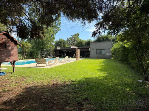 Venta Casa 4 Ambientes, Jacuzzi. Apta Credito. Parque Sakura. Exaltacion De La Cruz