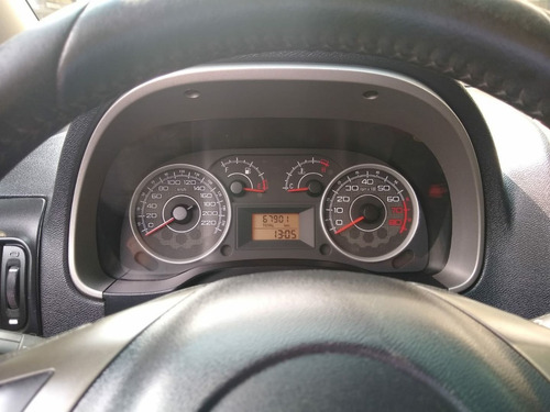 Imagem 5 de 5 de Fiat Idea 2015 1.4 Attractive Flex 5p