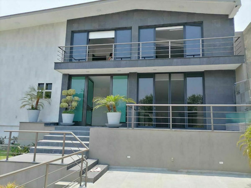 Imagen 1 de 24 de Excelente Casa En Venta Blvd De La Luz /jardines Del Pedre