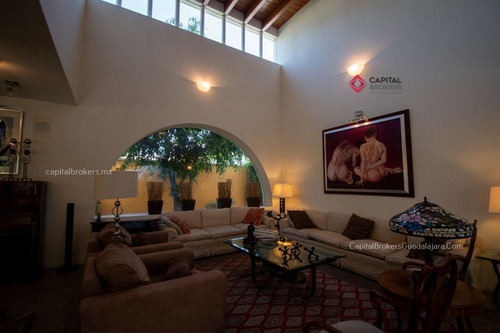 Hermosa Casa De Lujo En Venta En Puerta De Hierro Zona Andares.