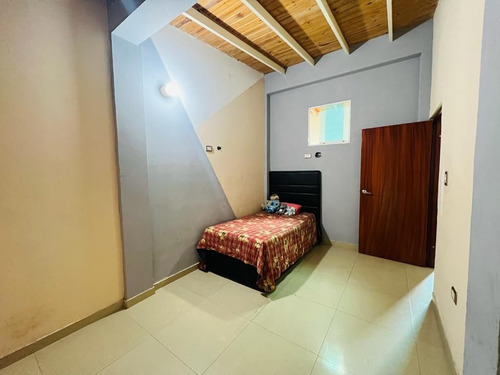 Imagen 18 de 20 de Casa En Urb. Villa San Rafael. Adlz