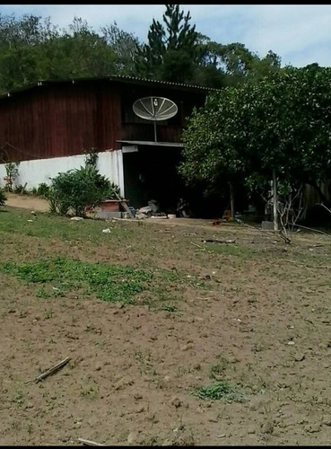 Vendo Uma Bela Chácara Em Ibiúna/sp.