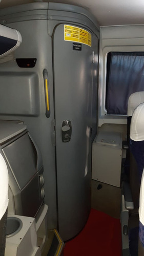 Imagem 3 de 6 de Volare W L Executiva C/wc Ano 2016 Mc-ref 563