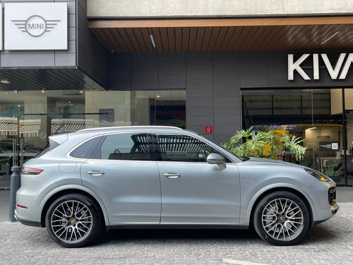 Porsche Cayenne Turbo 550hp 4.0, 6 Cilindros Mod 2020