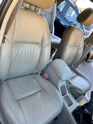 Toyota Hilux Sw4 Srv Cuero 3.0 4x4