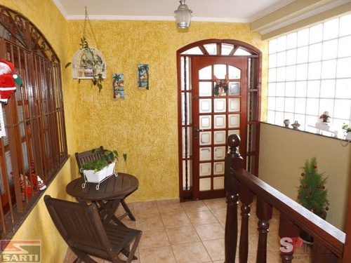 Imagem 2 de 15 de Sobrado Amplo ! 320 M² - 3 Suítes ( 1 Master Completa ) - St18103