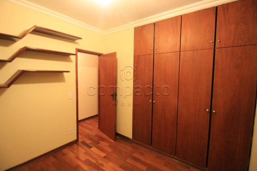 Apartamentos - Ref: V235