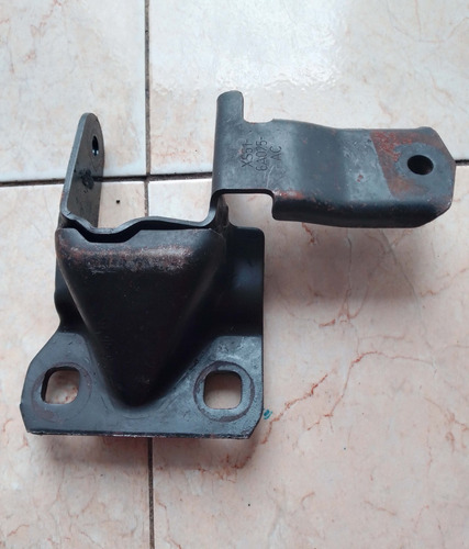 Base Metalica Del Soporte Inferior Trasero De Caja Ford Ka