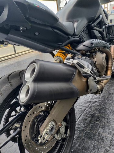 Imagen 12 de 25 de Ducati Monster 821 - No Yamaha Mt09, No Kawasaki Z900!