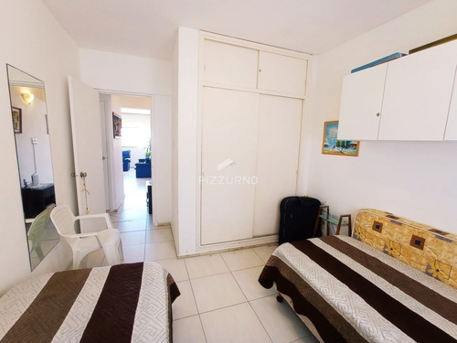 Apartamento En Peninsula, 2 Dormitorios *- Ref: 336